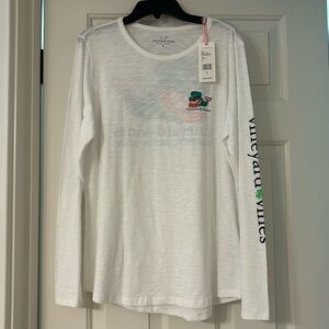 NEW WITH TAGS Vineyard Vines St. Patrick’s Day Long Sleeve White Tee